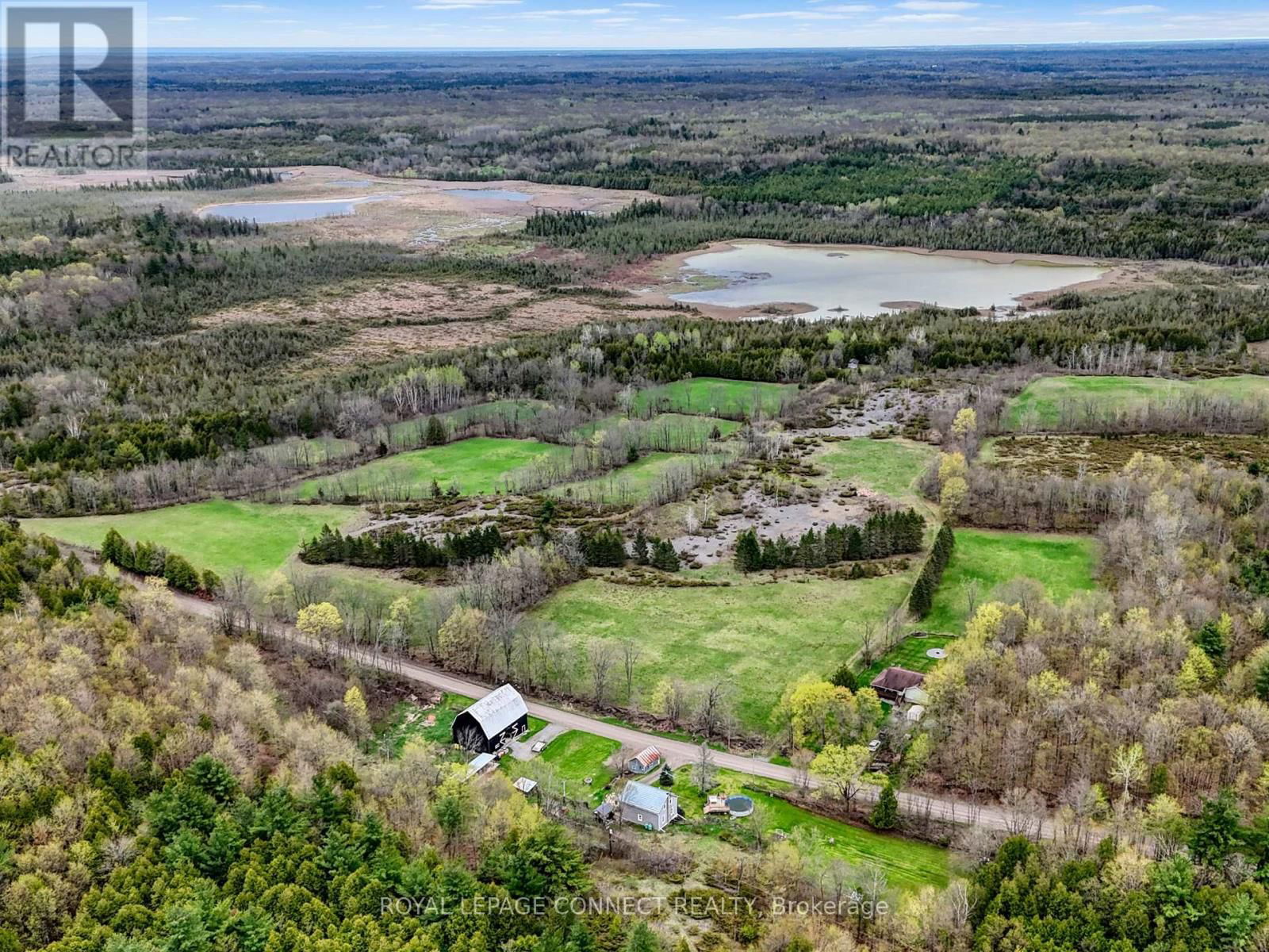 373 DESHANE ROAD Image 35