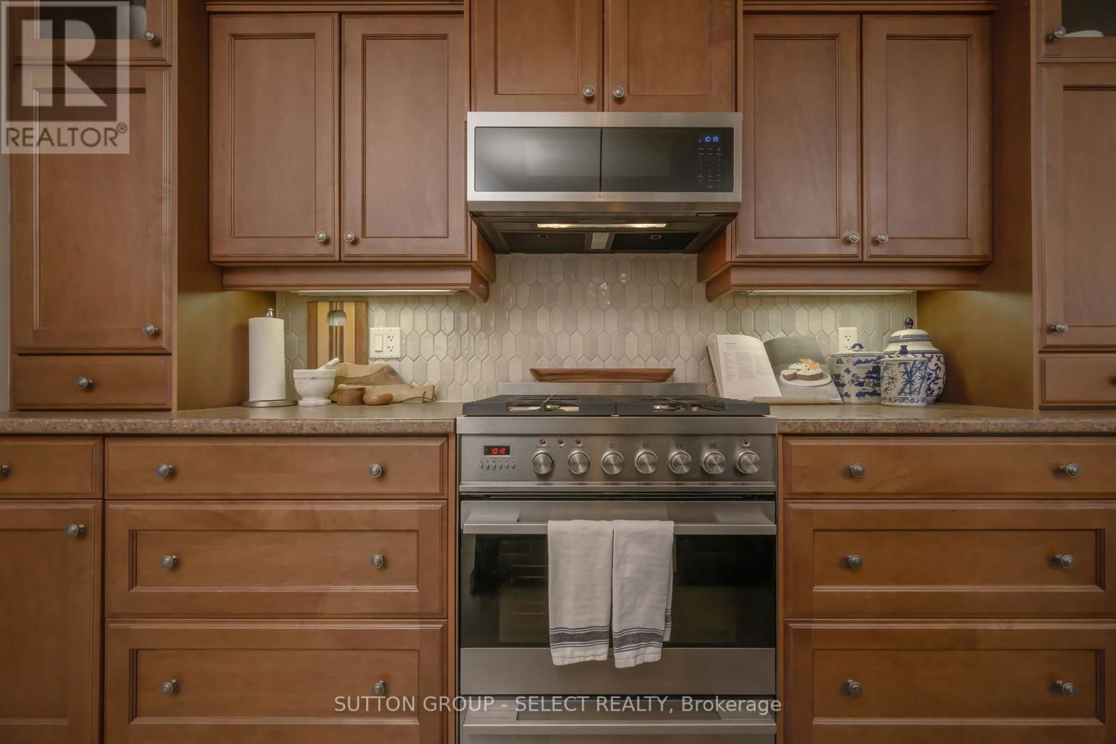 38 - 1630 SHORE ROAD Image 14