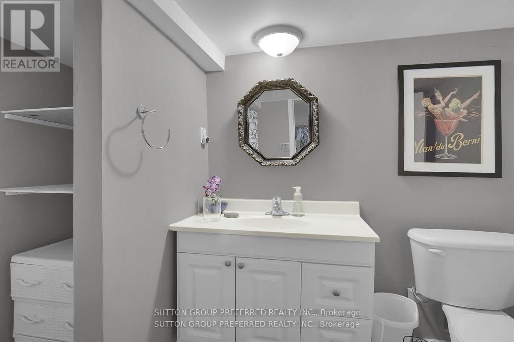 681 COLBORNE STREET Image 11