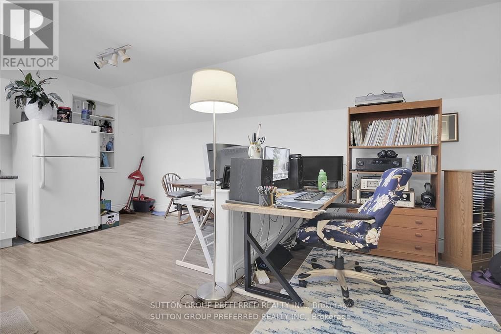 681 COLBORNE STREET Image 6