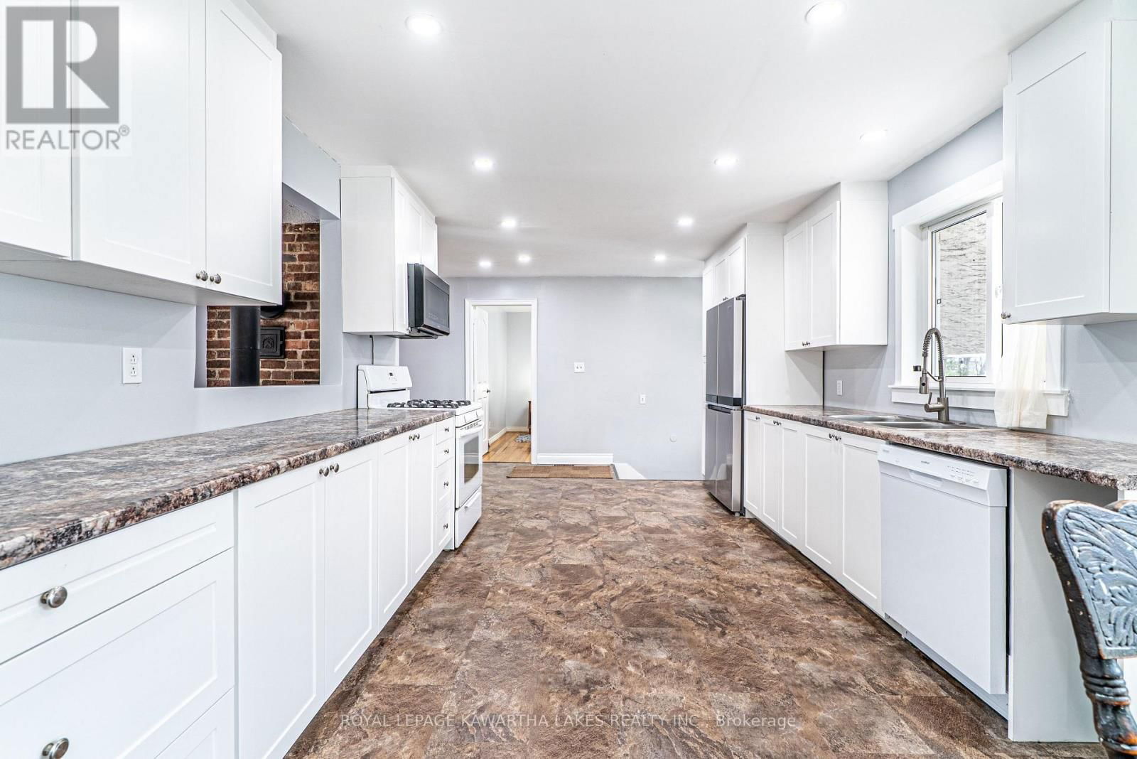 219 PONTYPOOL ROAD Image 14