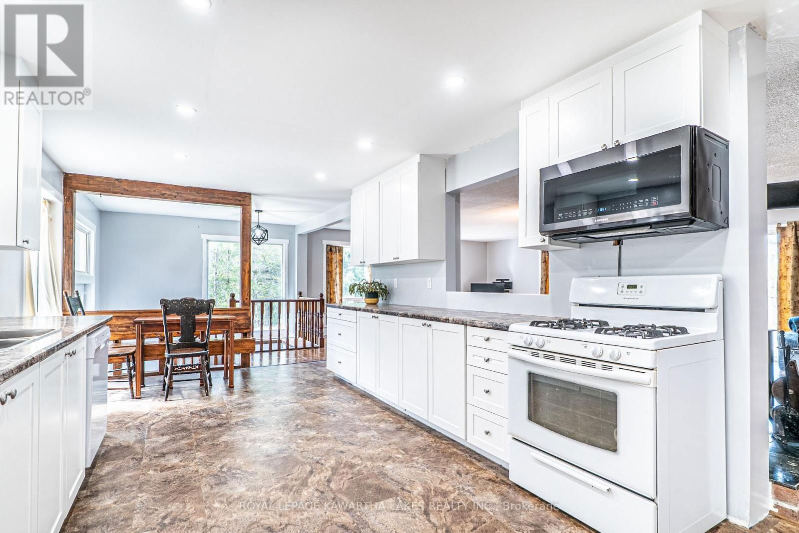 219 PONTYPOOL ROAD Image 16
