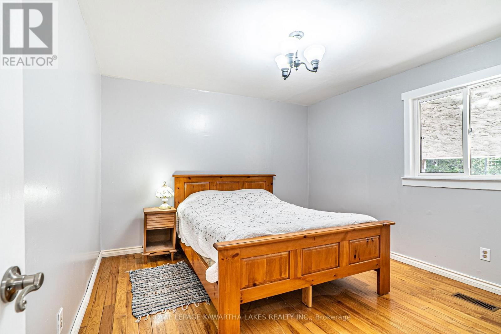 219 PONTYPOOL ROAD Image 23