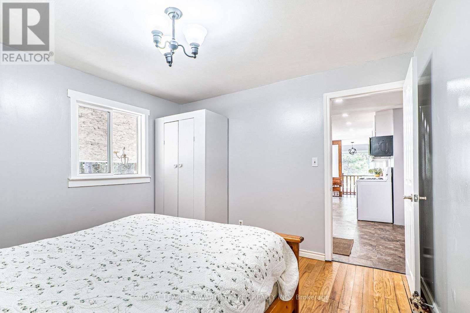 219 PONTYPOOL ROAD Image 24