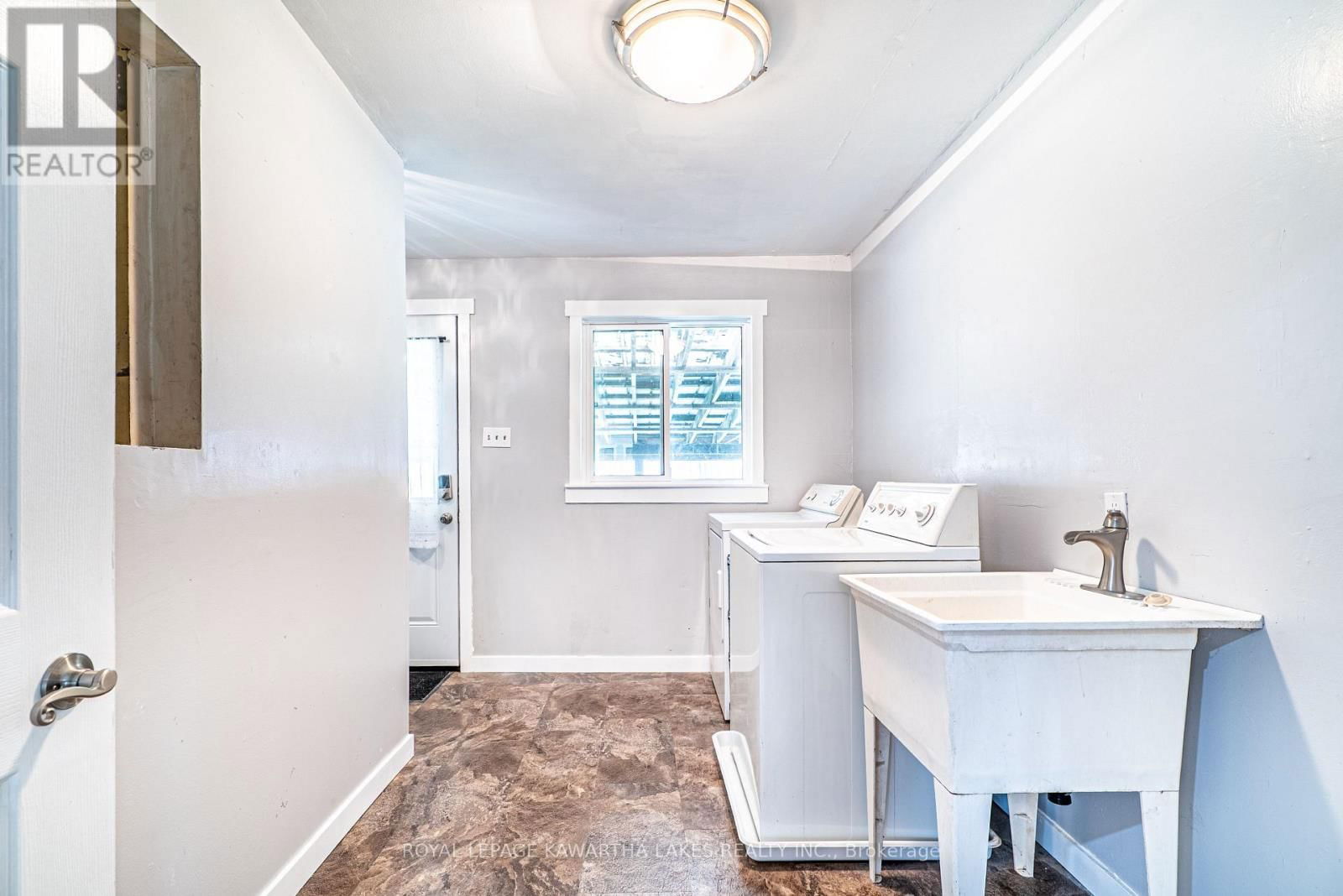219 PONTYPOOL ROAD Image 29