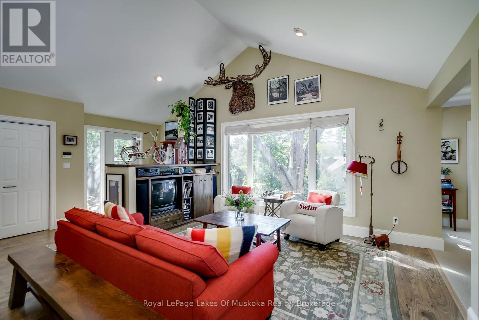 230 ECCLESTONE DRIVE Image 25