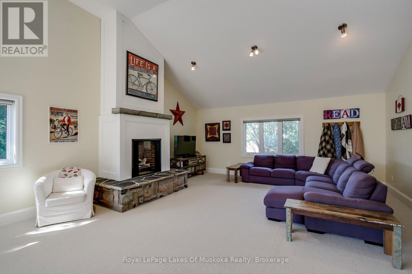 230 ECCLESTONE DRIVE Image 45