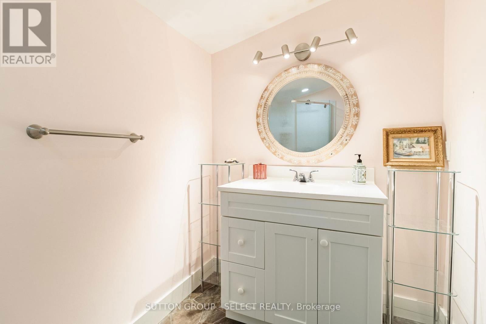 79 RIVER ROAD Image 12