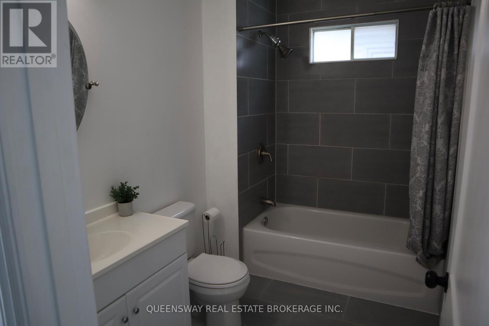 223 TOLTON AVENUE Image 12