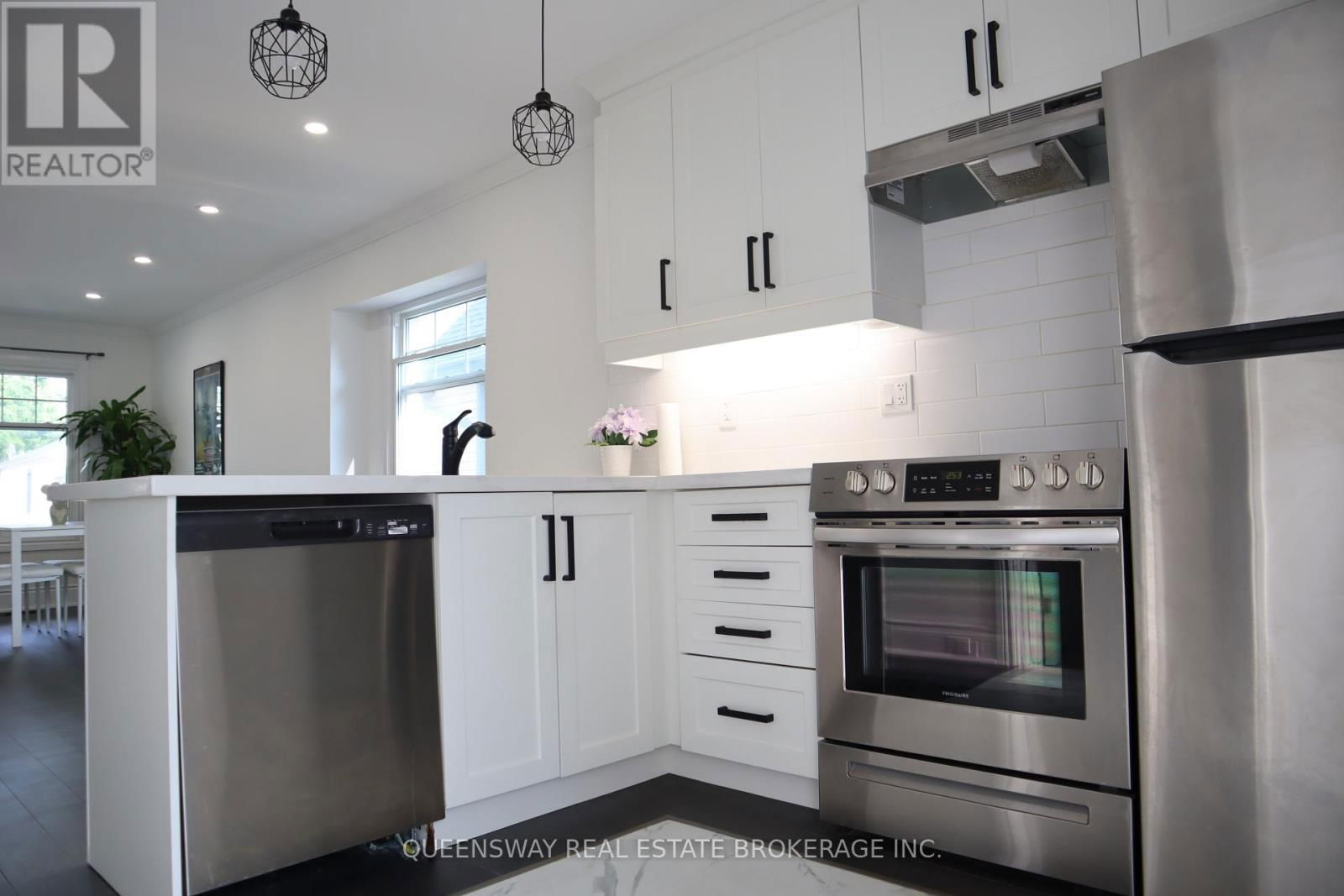 223 TOLTON AVENUE Image 6
