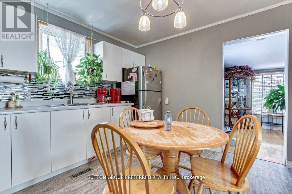 25 PEGLER STREET Image 9