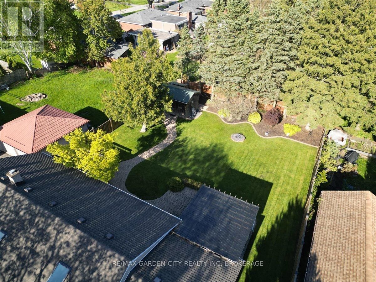 13 LORIMER STREET Image 47
