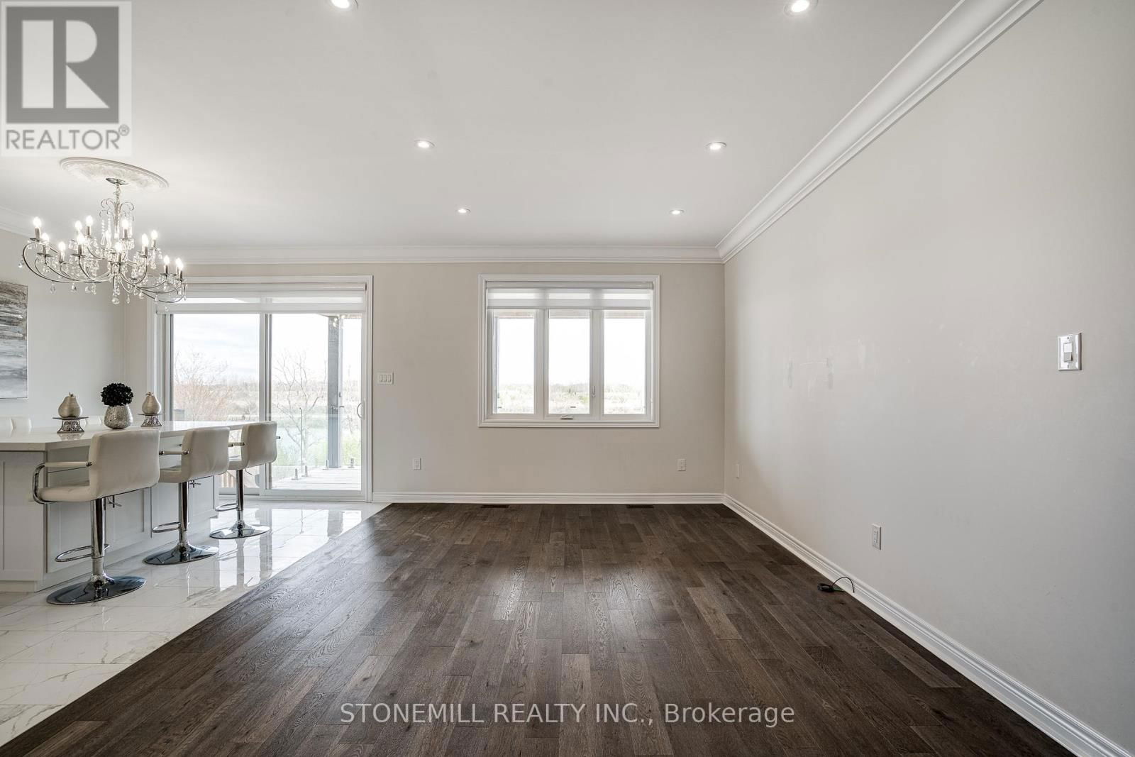258 SHOREVIEW DRIVE Image 13