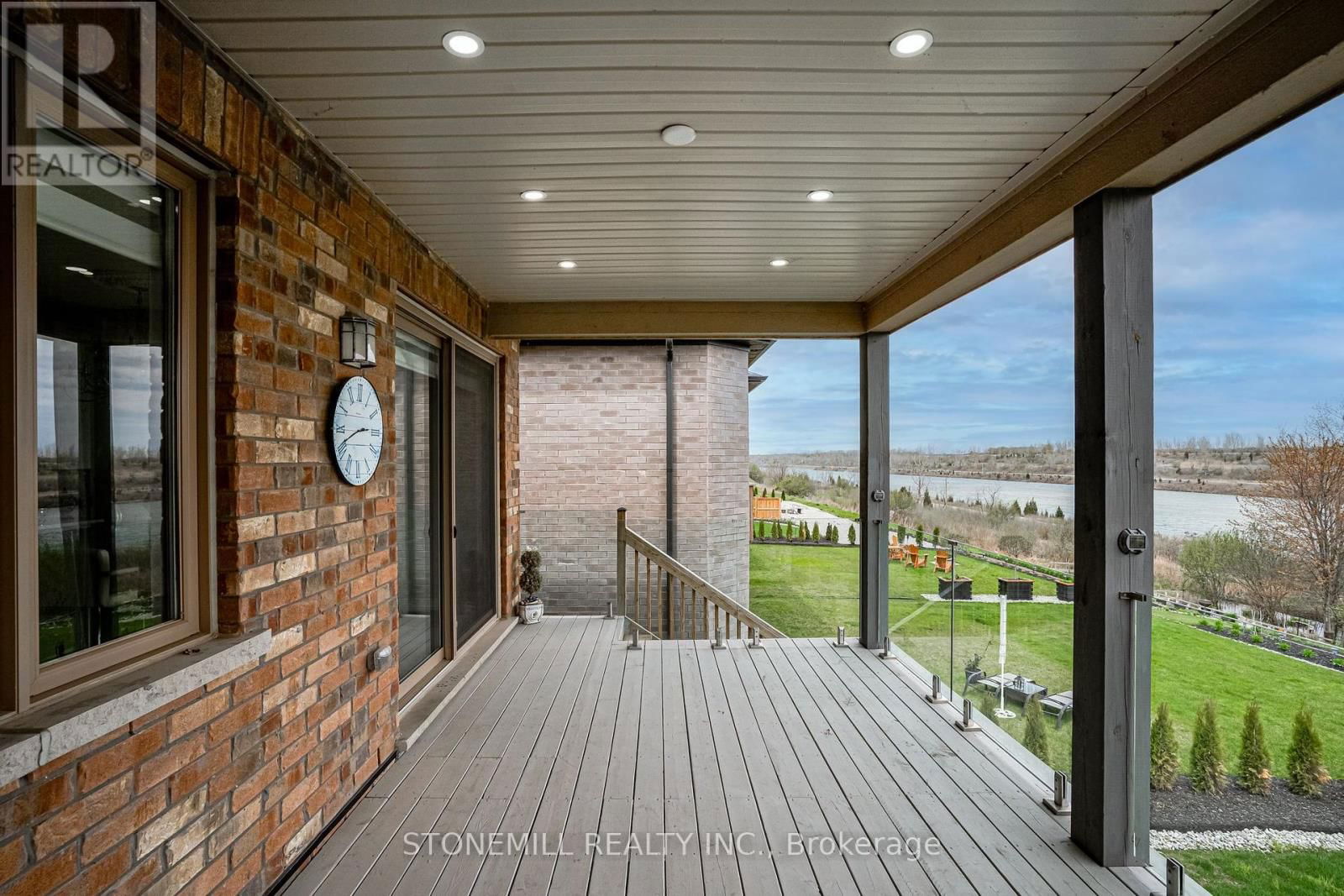 258 SHOREVIEW DRIVE Image 42