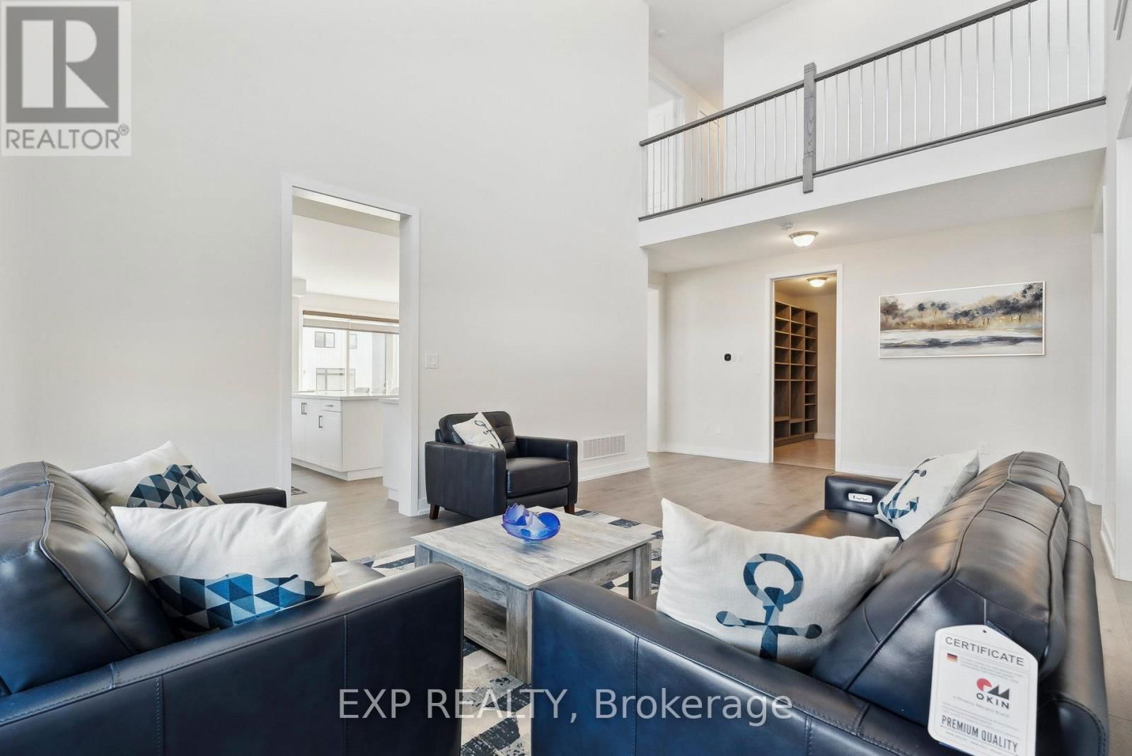 100 STONELEIGH DRIVE Image 15