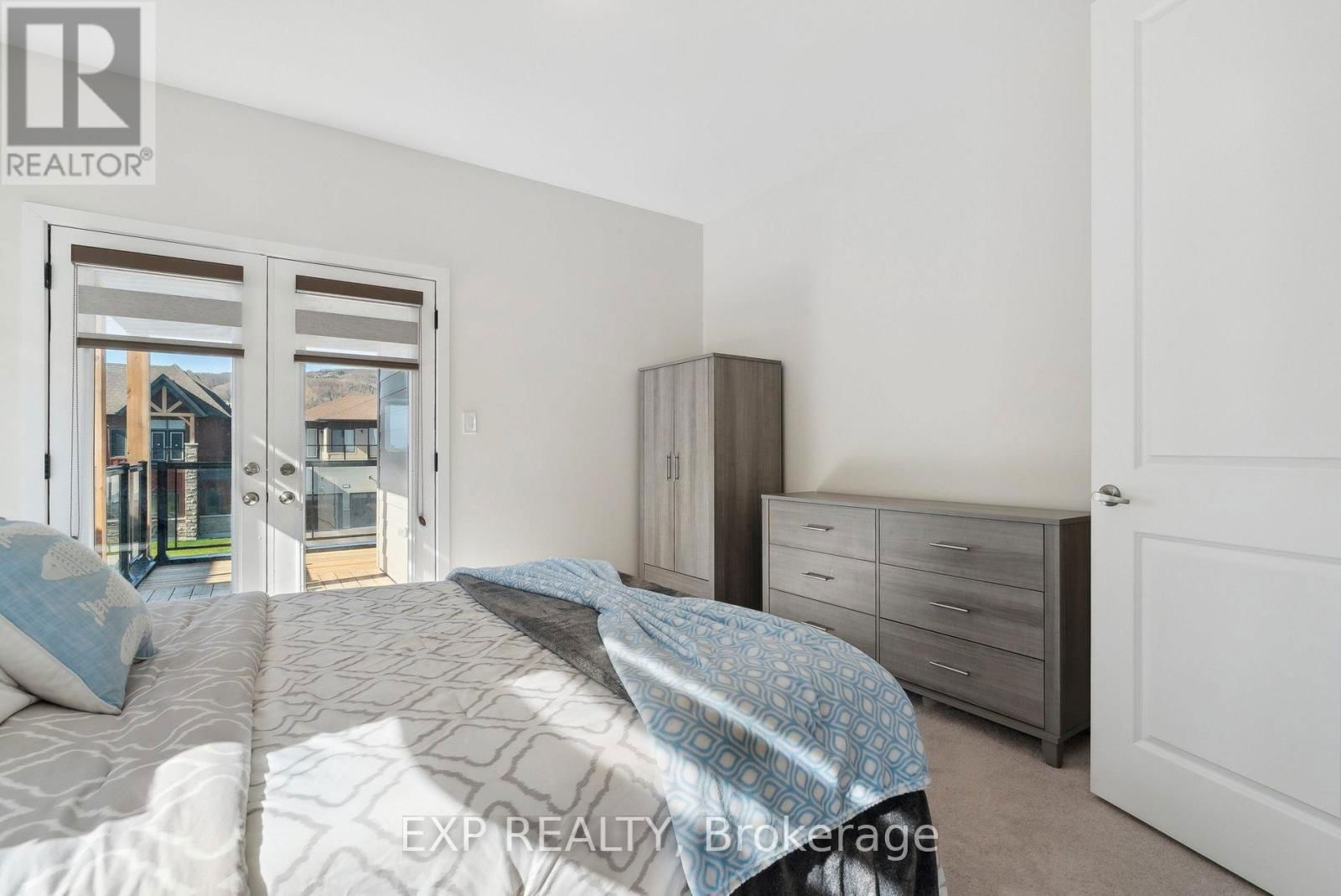 100 STONELEIGH DRIVE Image 36