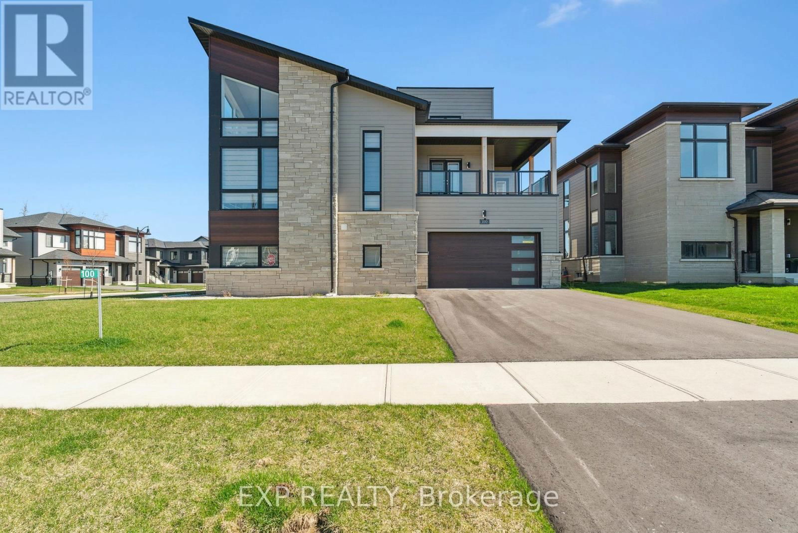 100 STONELEIGH DRIVE Image 4