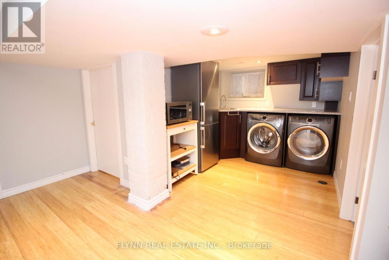 2 - 141 MARKLAND STREET Image 4