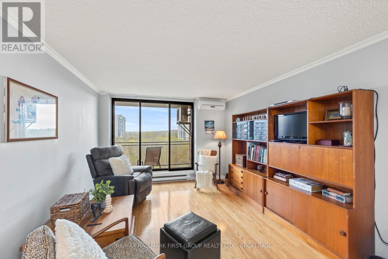 604 - 120 BARRETT COURT Image 10