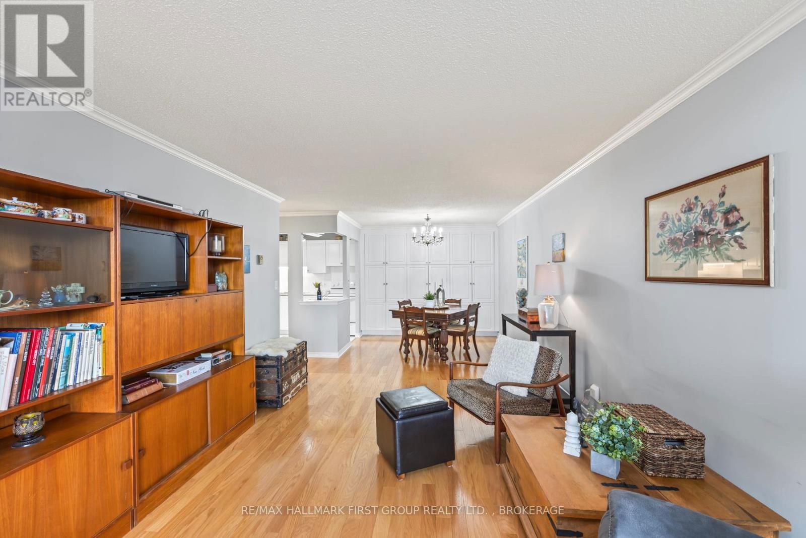 604 - 120 BARRETT COURT Image 11