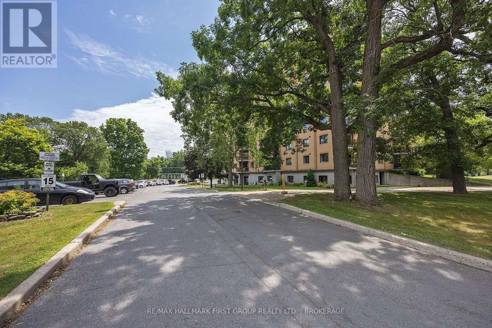 604 - 120 BARRETT COURT Image 26