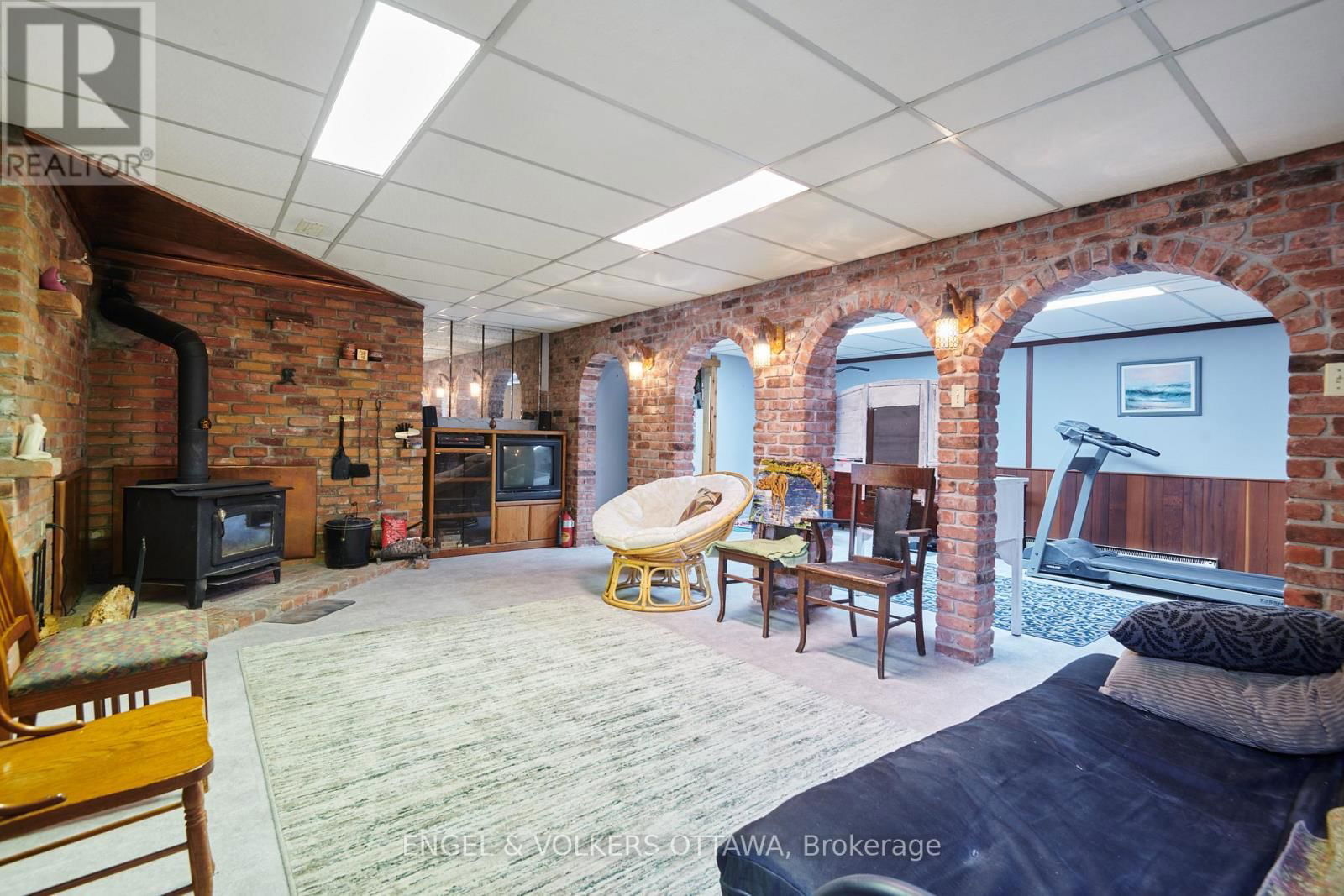 122 COLONEL NICHOLSON LANE Image 30