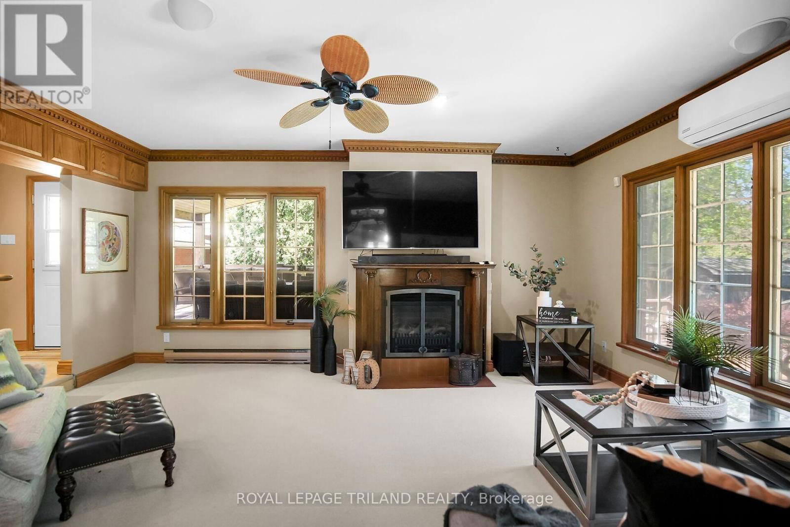 825 RIVERSIDE DRIVE Image 14