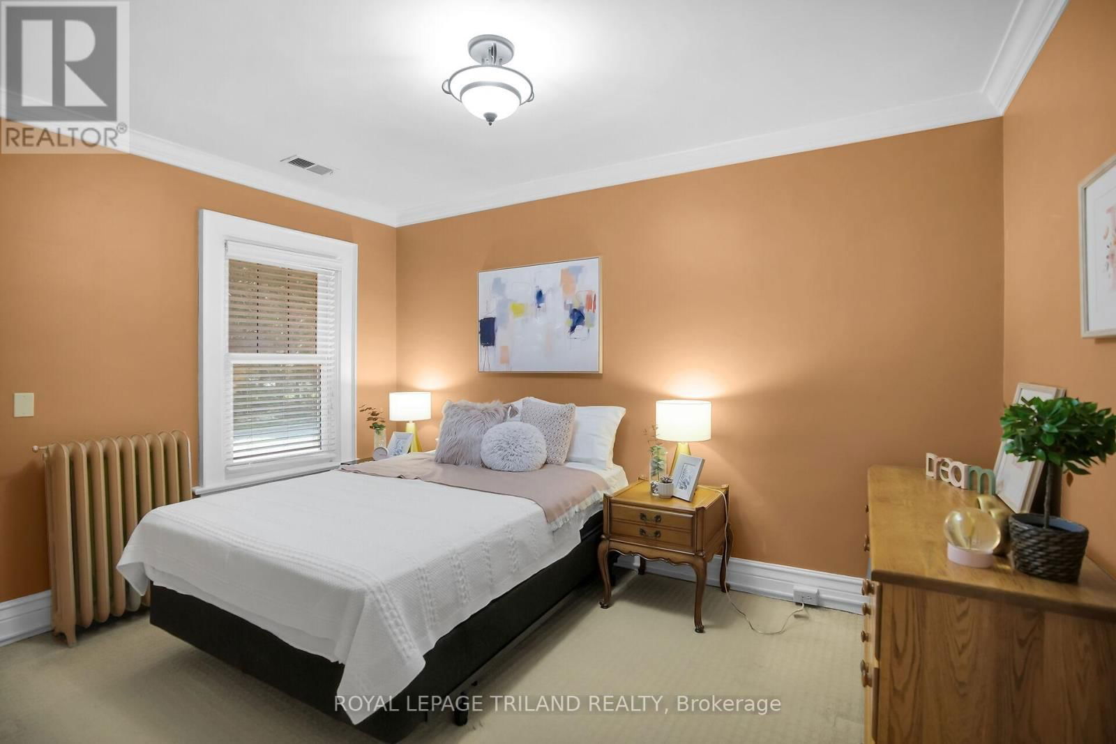825 RIVERSIDE DRIVE Image 21