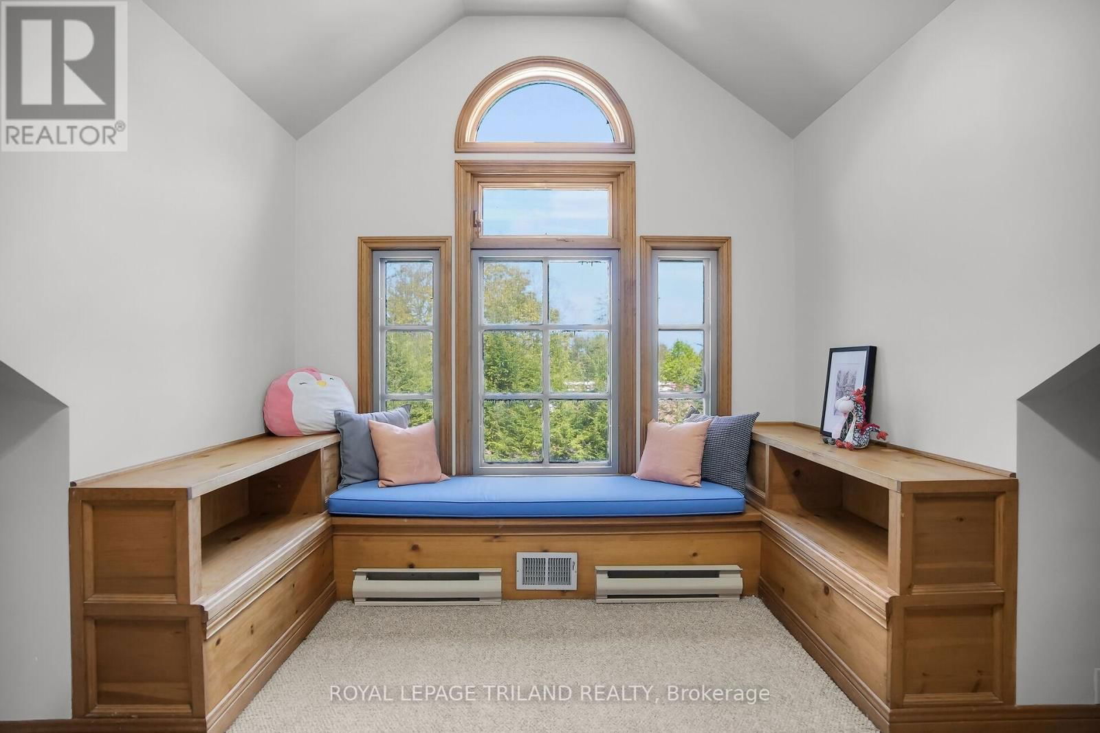 825 RIVERSIDE DRIVE Image 24