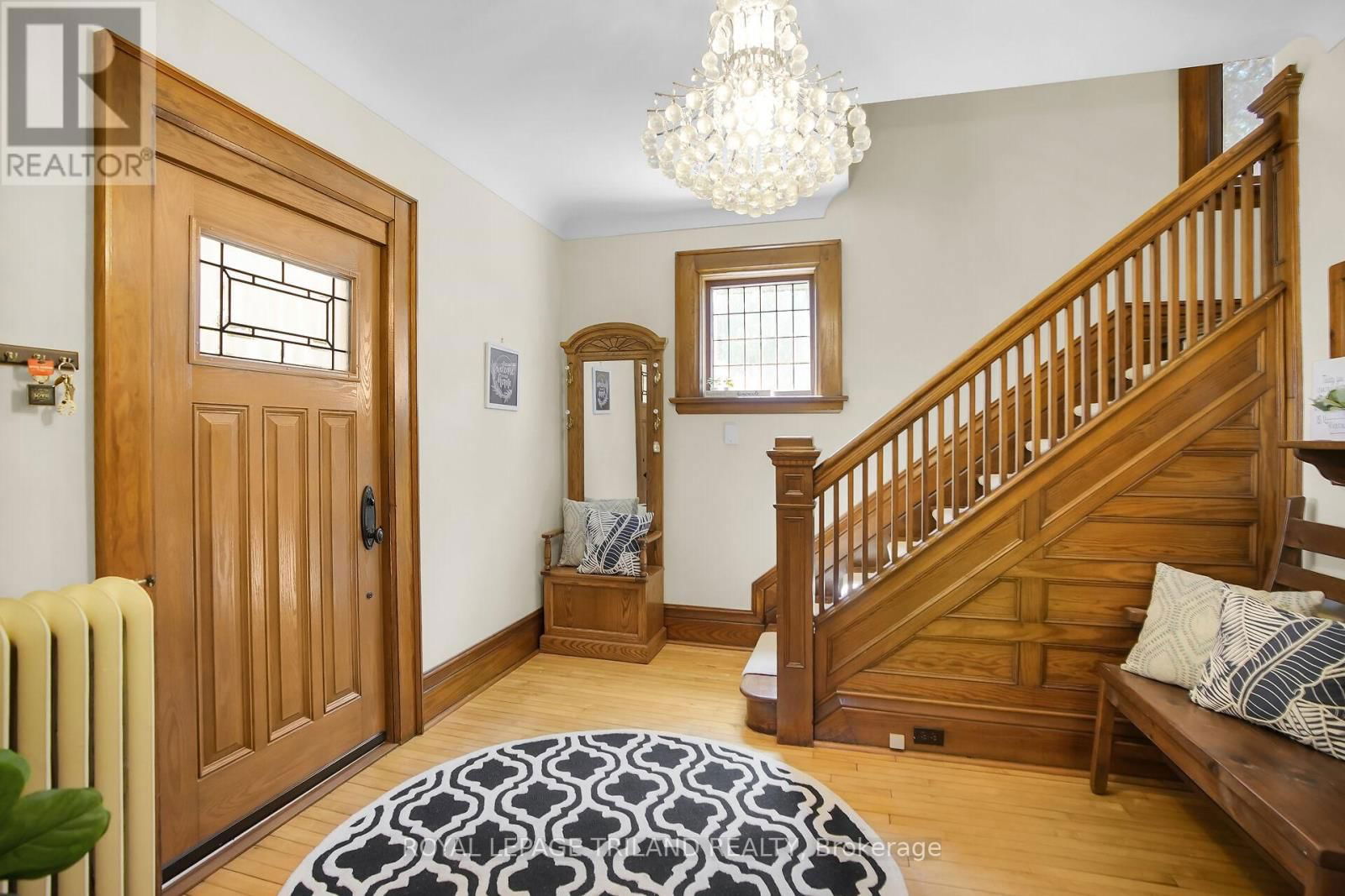 825 RIVERSIDE DRIVE Image 3