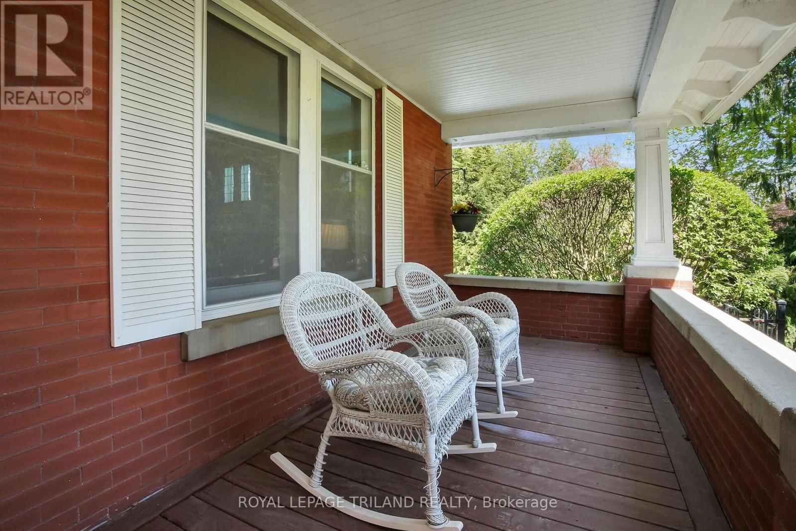 825 RIVERSIDE DRIVE Image 47