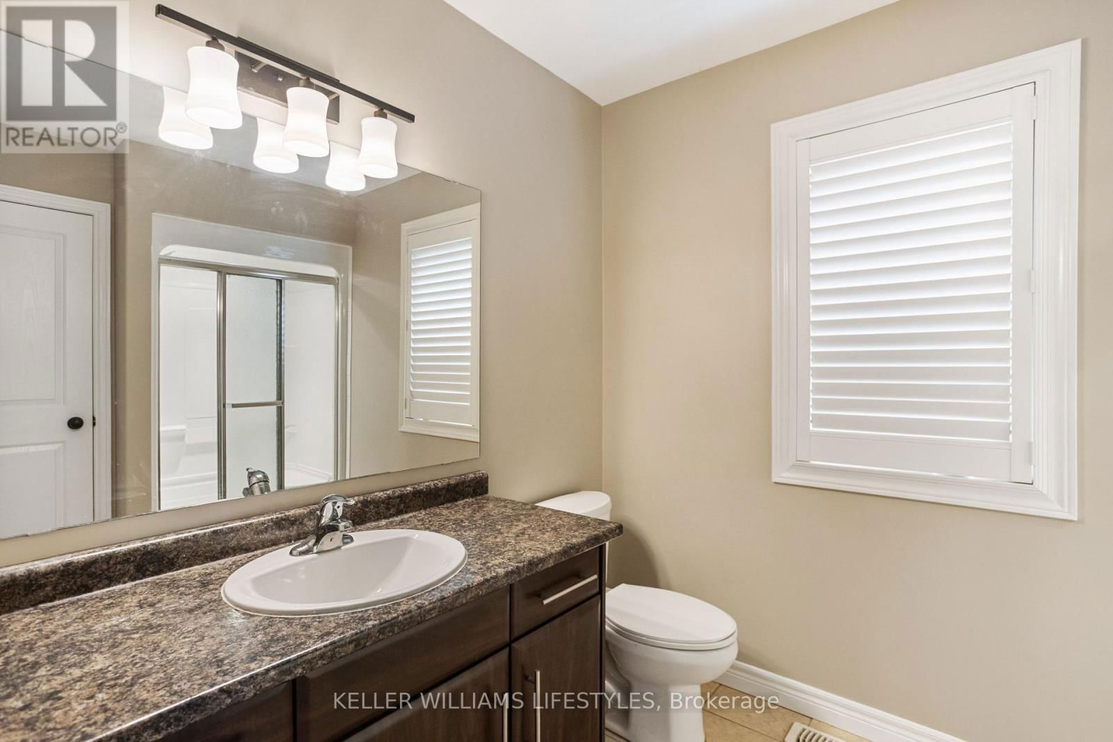 368 DARCY DRIVE Image 16