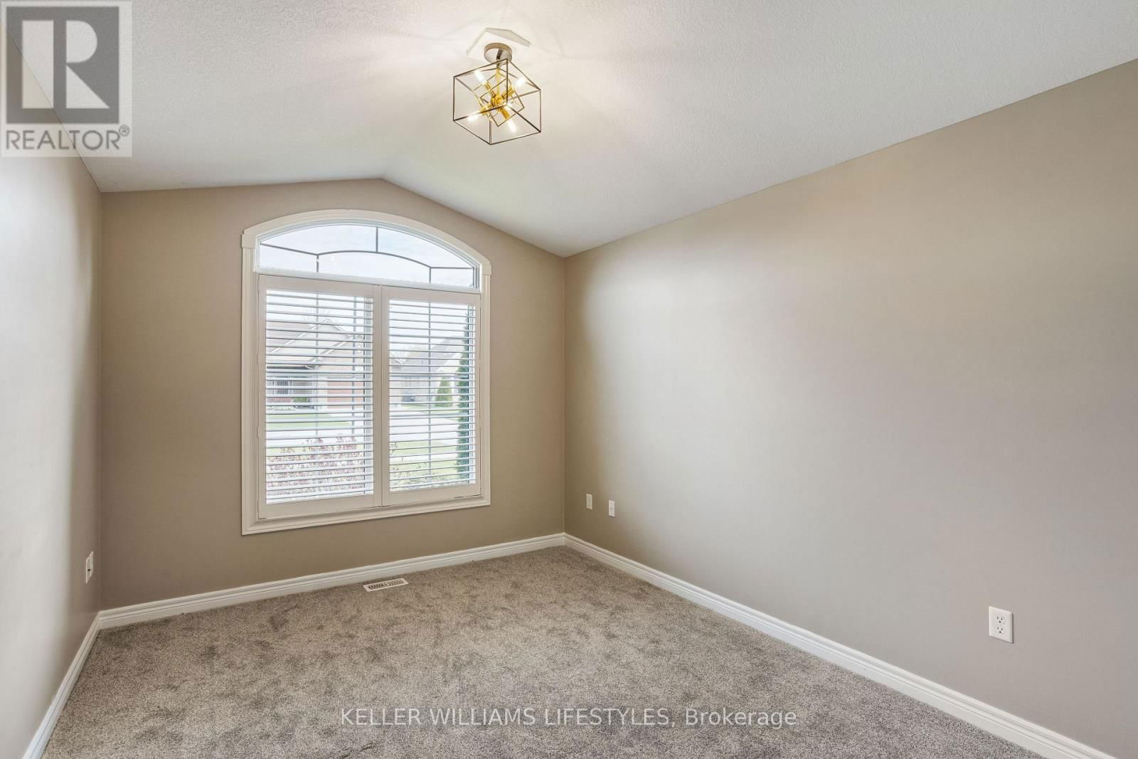 368 DARCY DRIVE Image 19