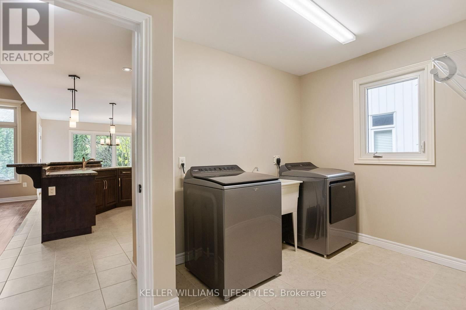 368 DARCY DRIVE Image 24