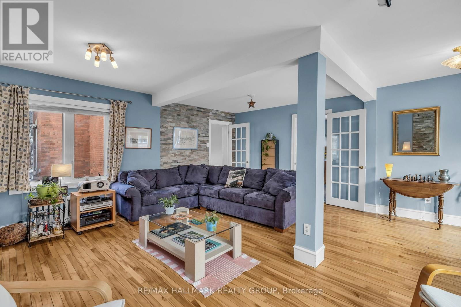 396 DALY AVENUE Image 13