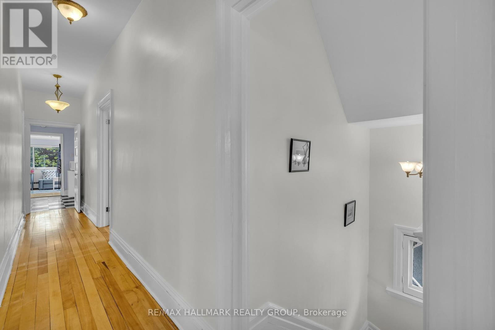 396 DALY AVENUE Image 35