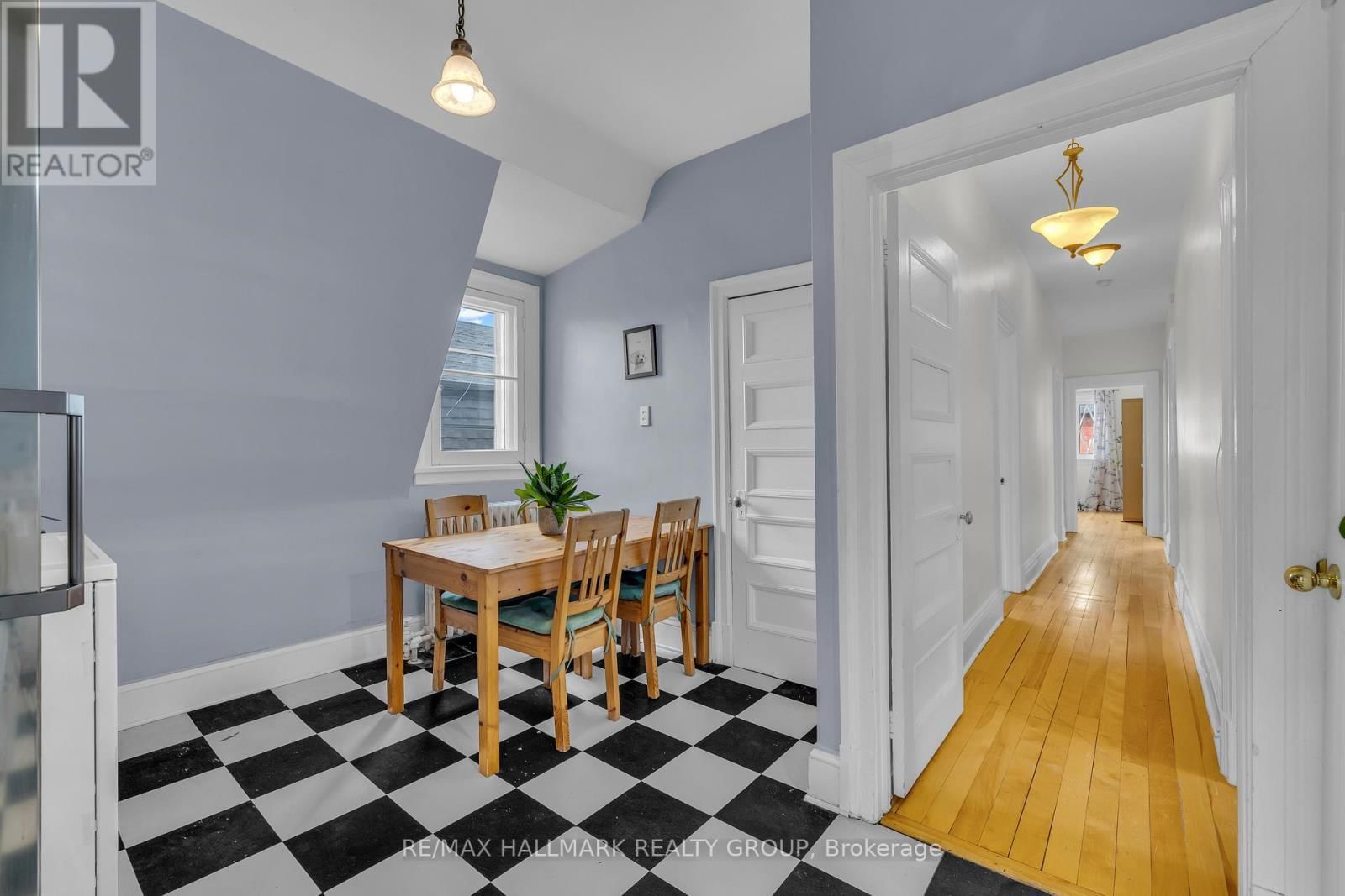 396 DALY AVENUE Image 37