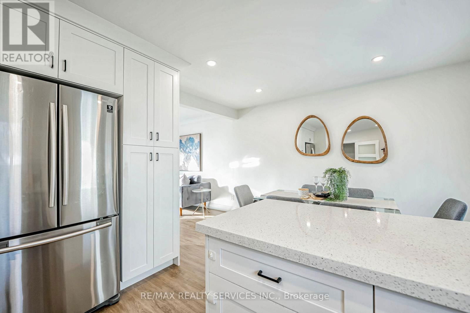 17 SHAMROCK COURT Image 19
