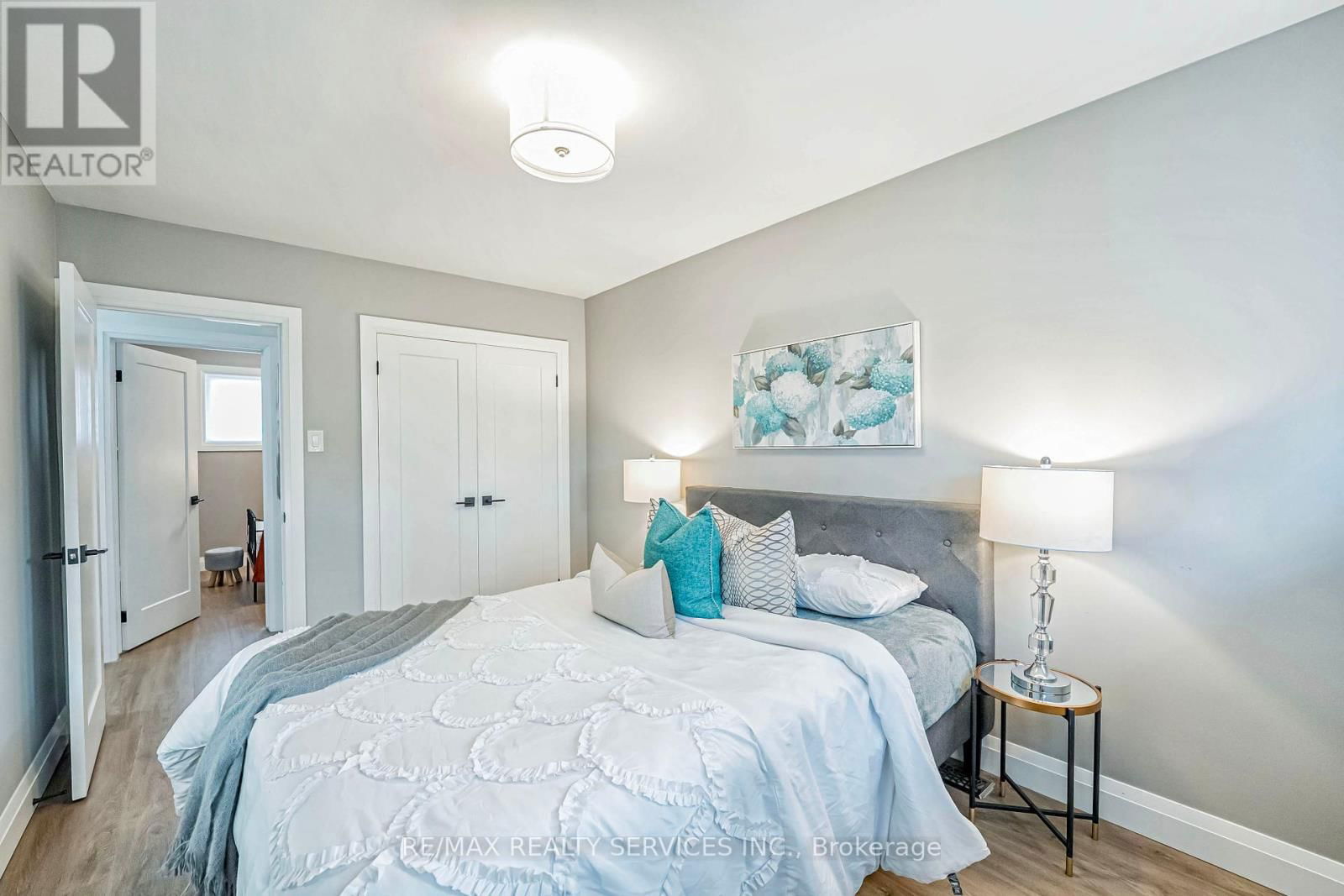 17 SHAMROCK COURT Image 22