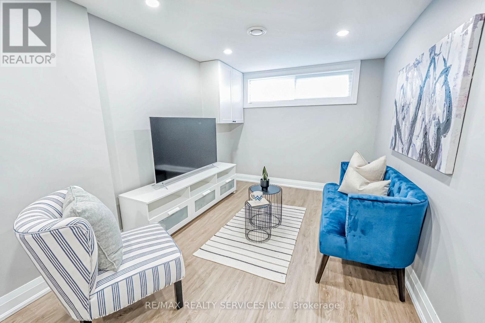 17 SHAMROCK COURT Image 32