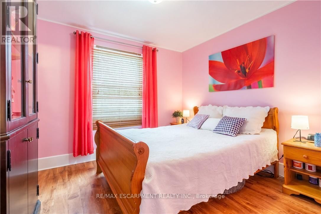 119 EAST 17TH STREET Image 16