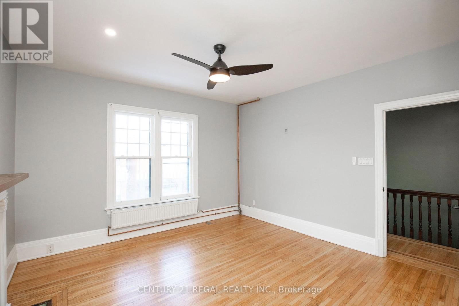 2 - 352 BARTON STREET EAST Image 28