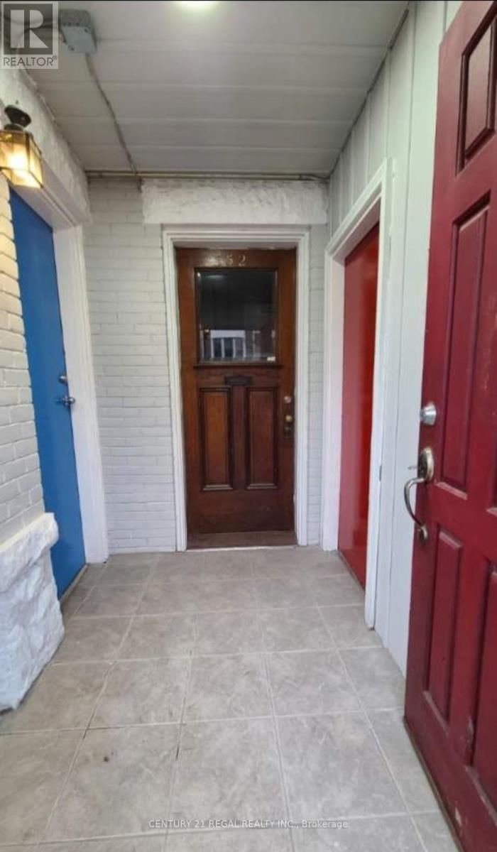 2 - 352 BARTON STREET EAST Image 3