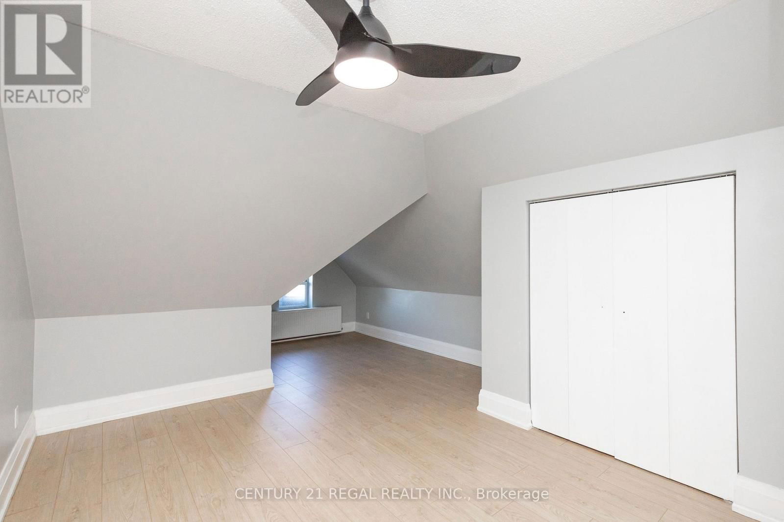 2 - 352 BARTON STREET EAST Image 34