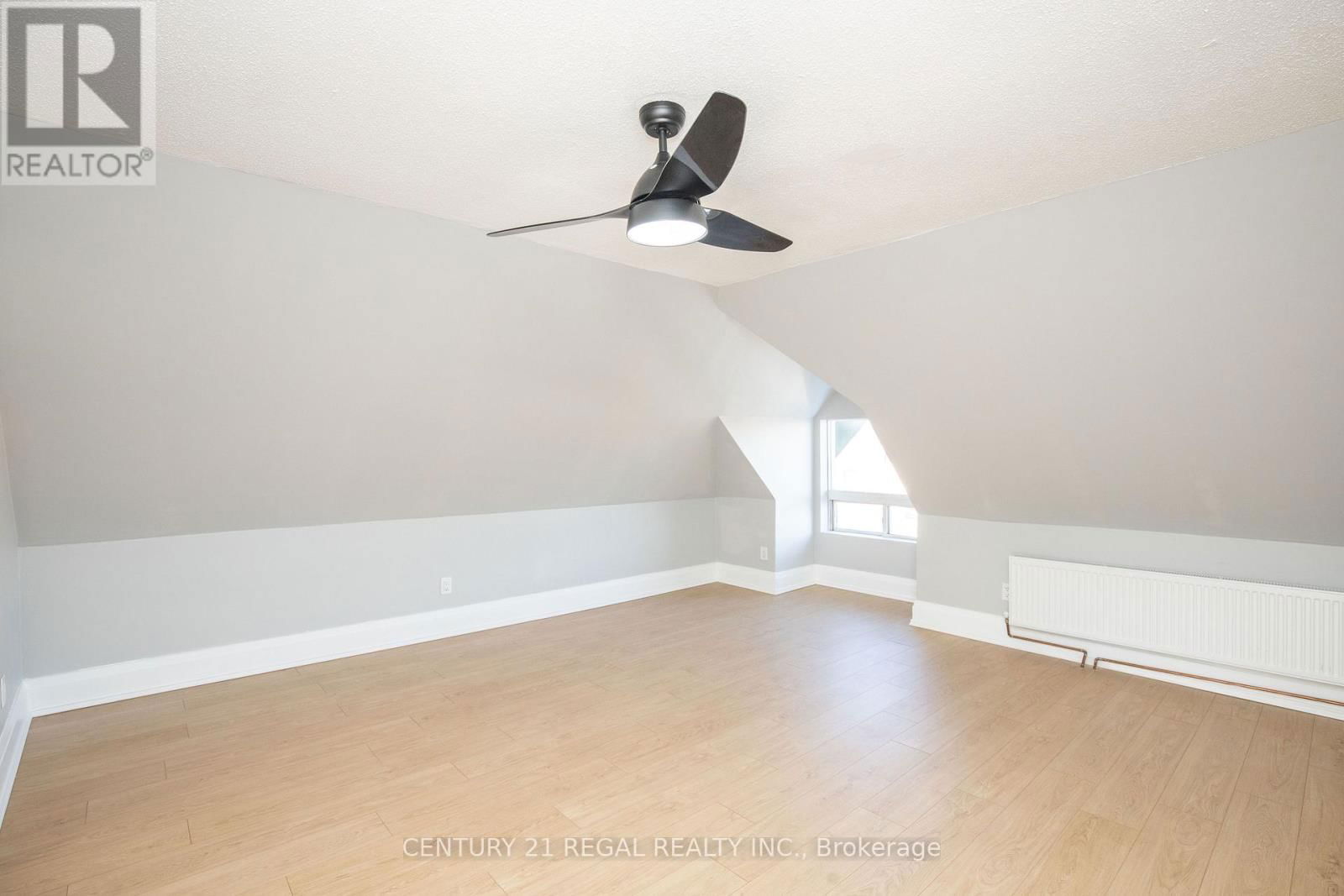 2 - 352 BARTON STREET EAST Image 41