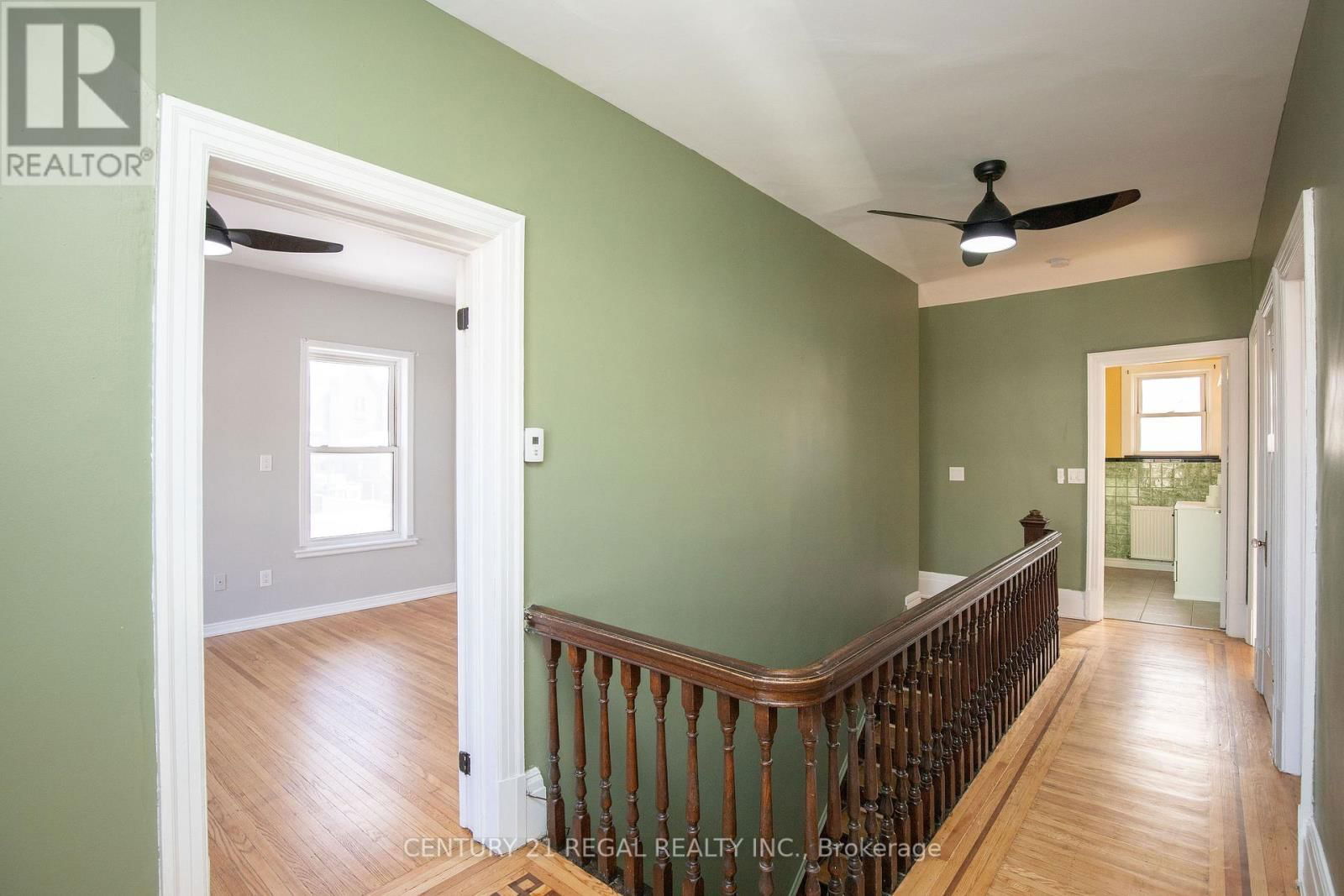 2 - 352 BARTON STREET EAST Image 5