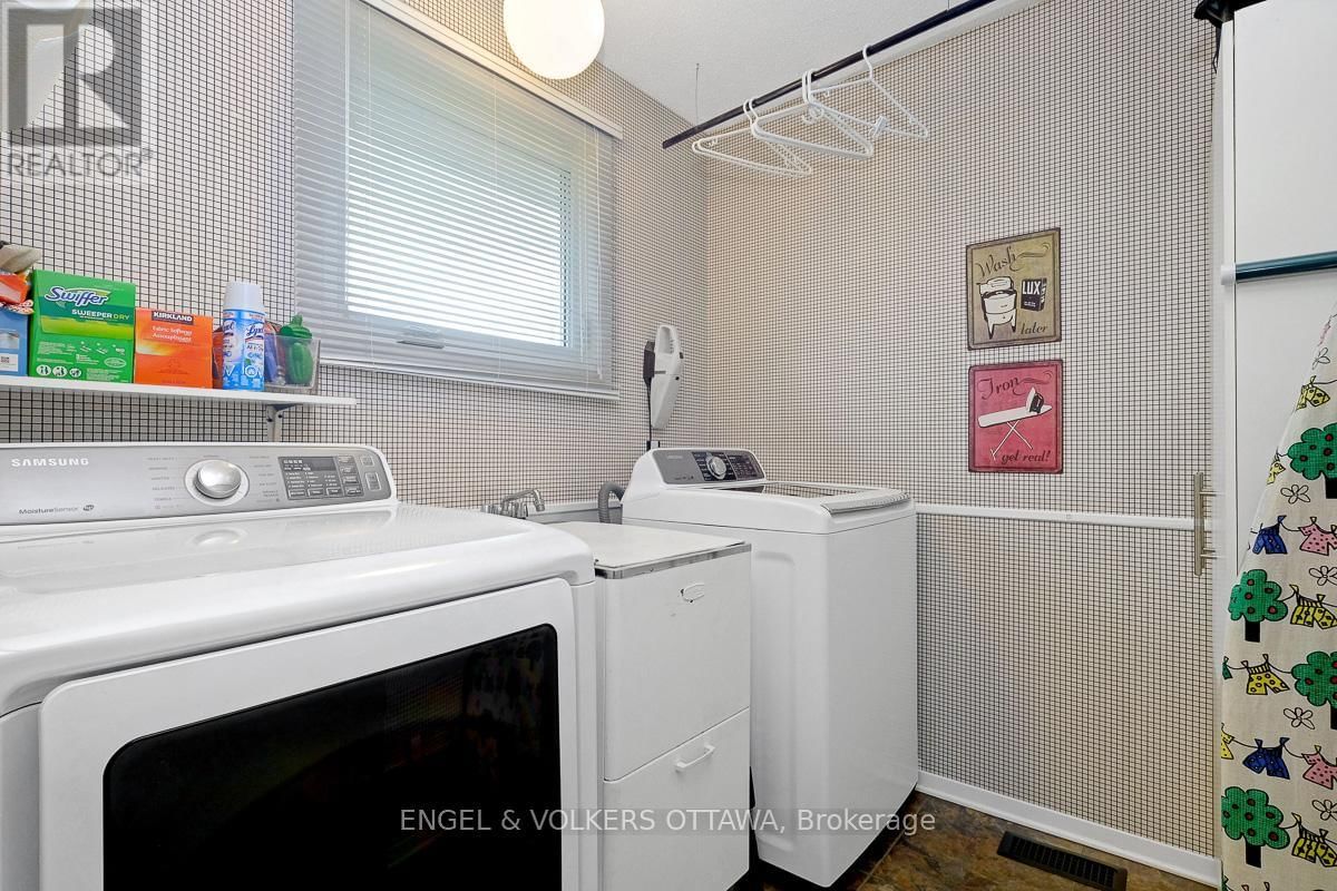 59 CHARING ROAD Image 26