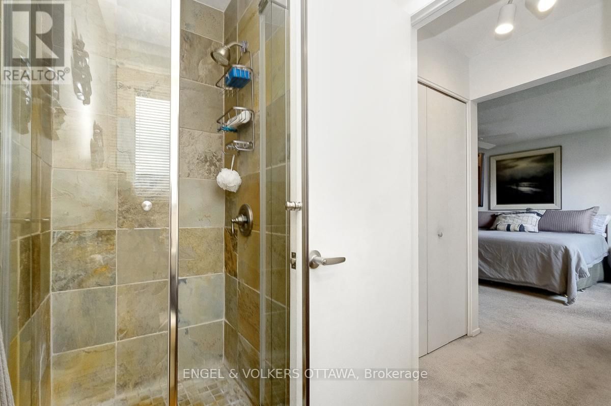 59 CHARING ROAD Image 32