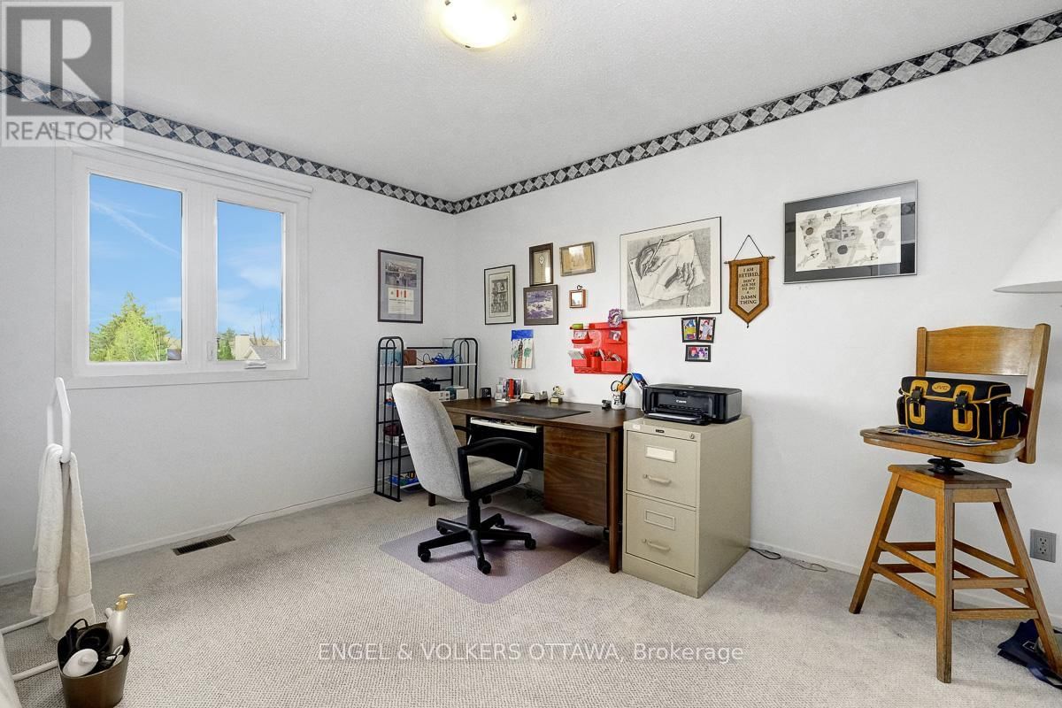59 CHARING ROAD Image 34