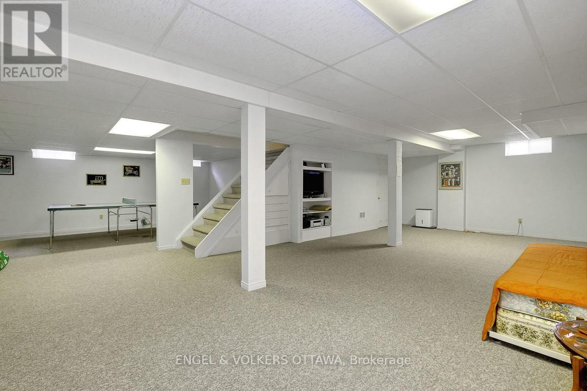 59 CHARING ROAD Image 38